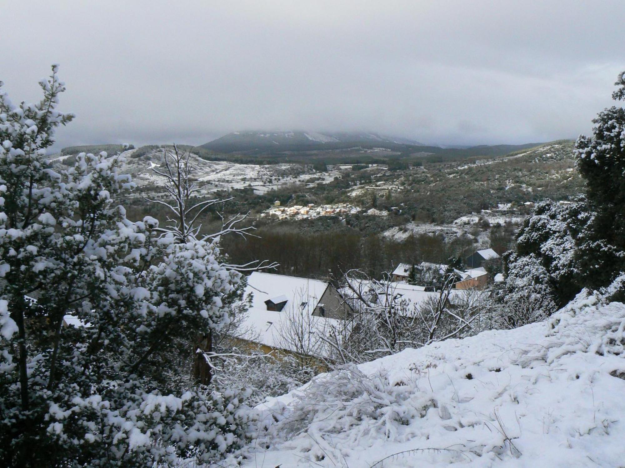 Casa De Turismo Rural Sardom2 Bembibre  Eksteriør billede