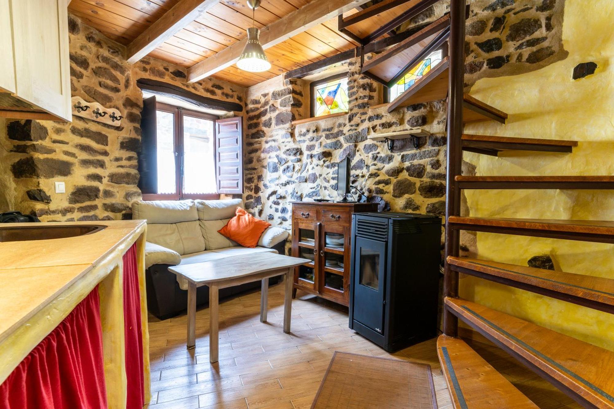 Casa De Turismo Rural Sardom2 Bembibre  Eksteriør billede