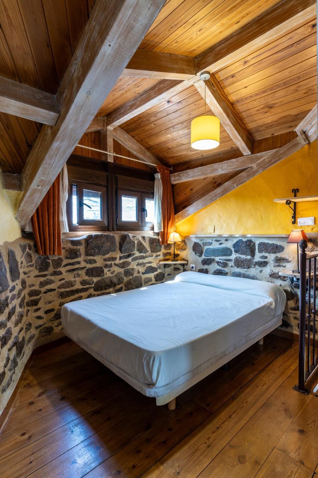 Casa De Turismo Rural Sardom2 Bembibre  Eksteriør billede